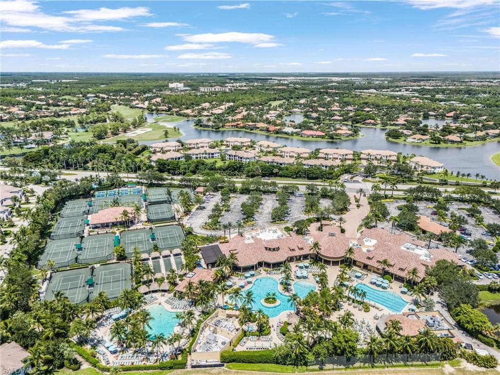 9113 Michael Cir 7, Naples, FL 34113-33