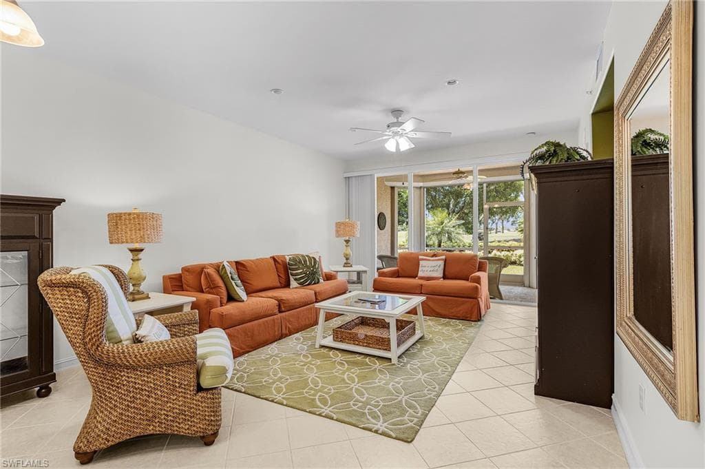 9113 Michael Cir 7, Naples, FL 34113-6