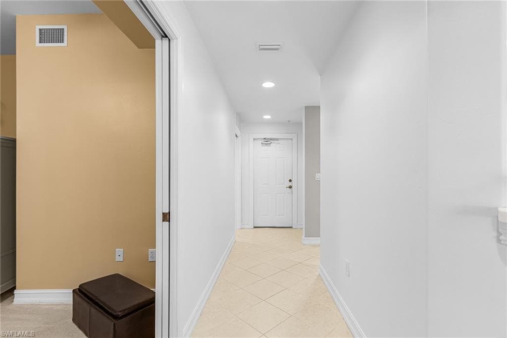 9113 Michael Cir 7, Naples, FL 34113-7