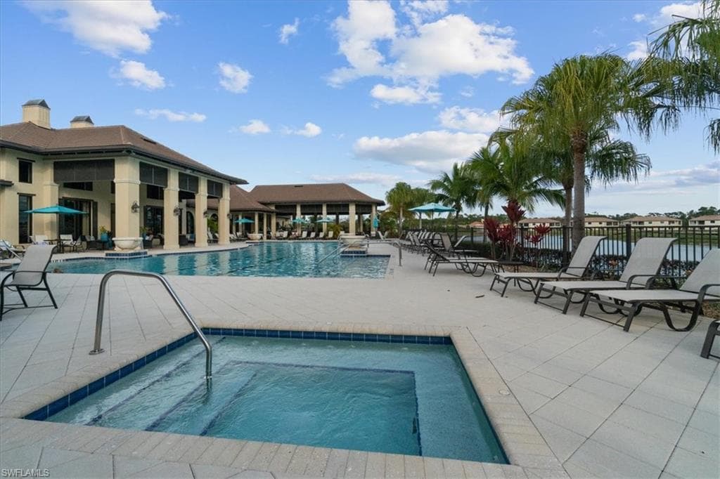 2352 Anguilla Dr 202, Naples, FL 34120-25