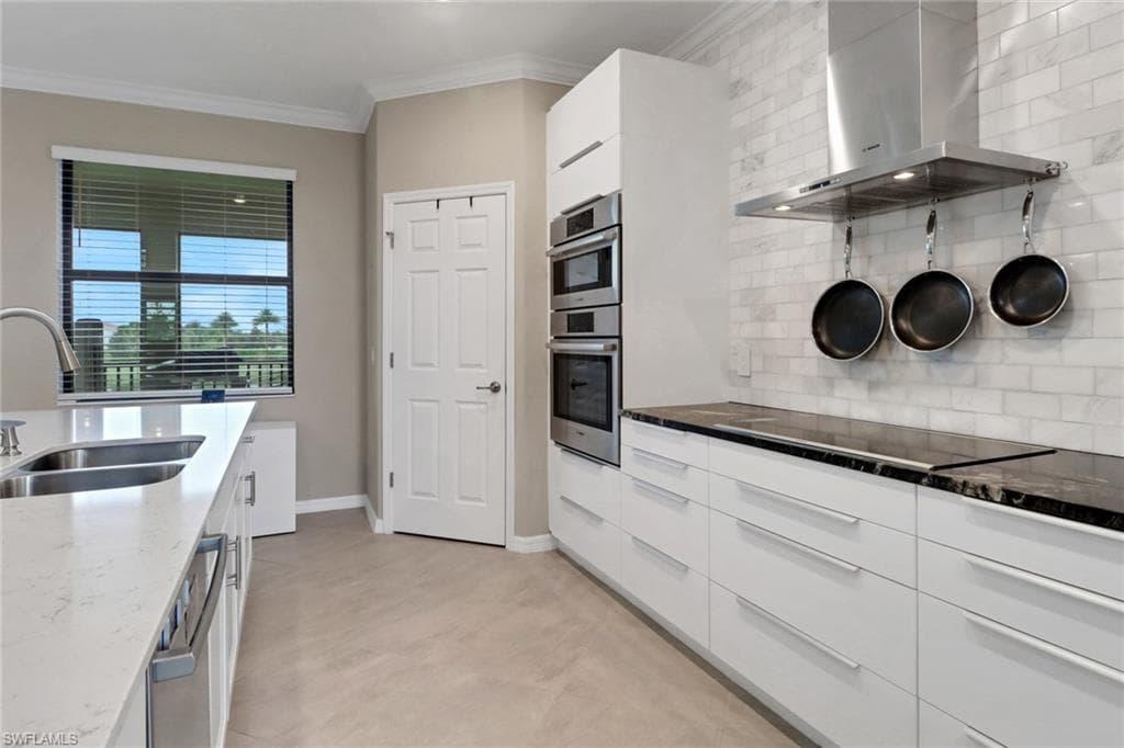 2352 Anguilla Dr 202, Naples, FL 34120-5