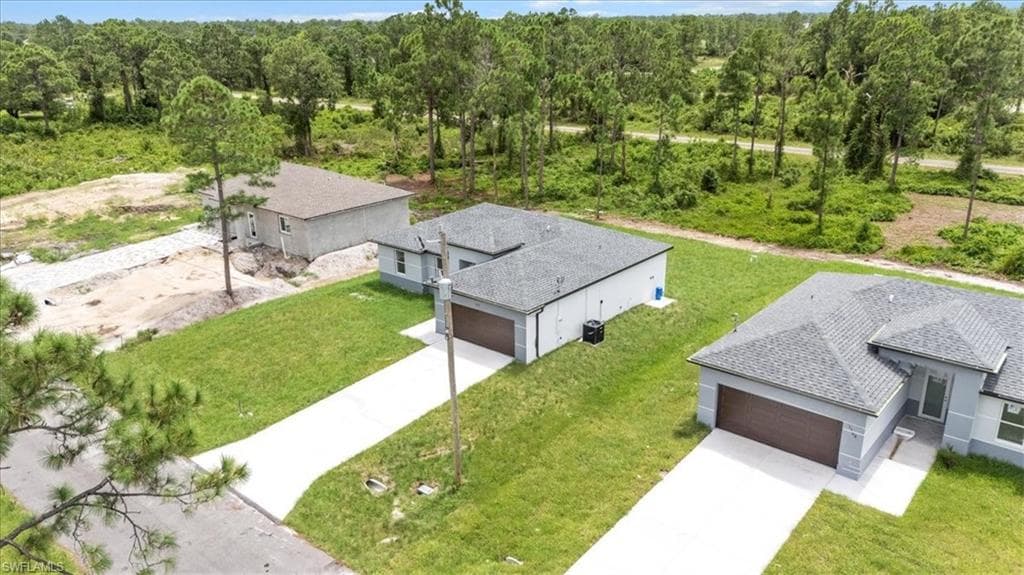 1110 Garibaldi St E, Lehigh Acres, FL 33974-14
