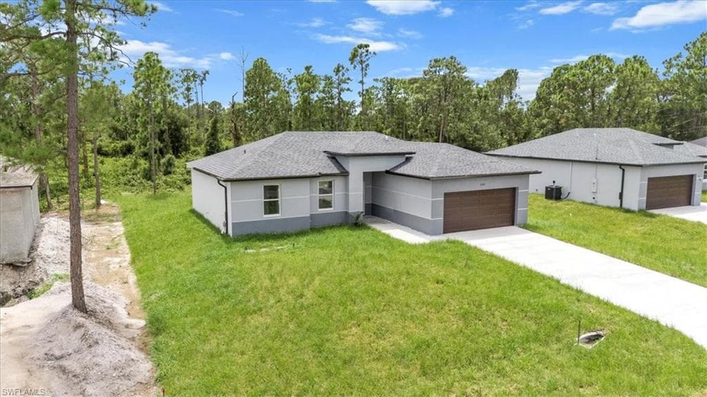 1110 Garibaldi St E, Lehigh Acres, FL 33974-4