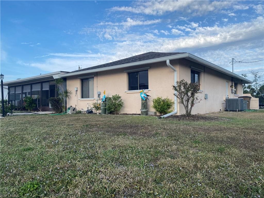 2029 Clarke Ave, Fort Myers, FL 33905-4