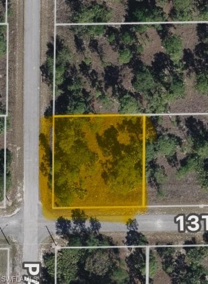 806 13th St, Lehigh Acres, FL 33972-3