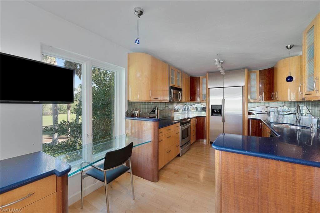 107 Clubhouse Dr 258, Naples, FL 34105-4