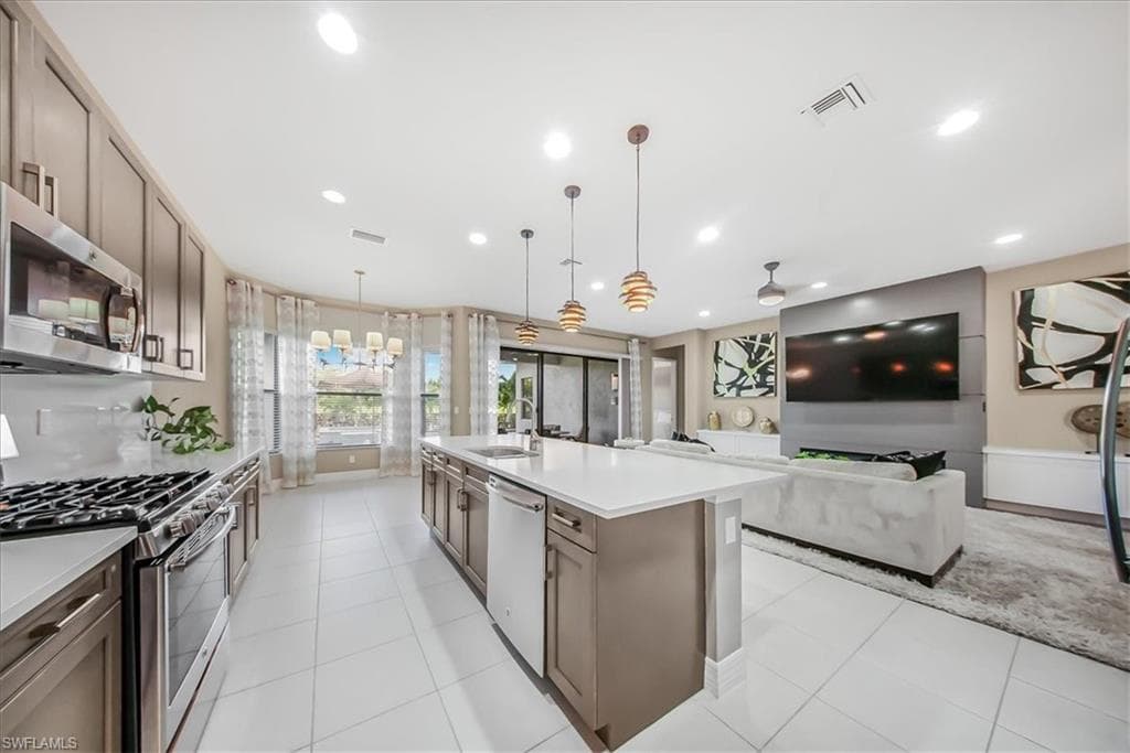 4036 Nova Ln, Naples, FL 34119-12