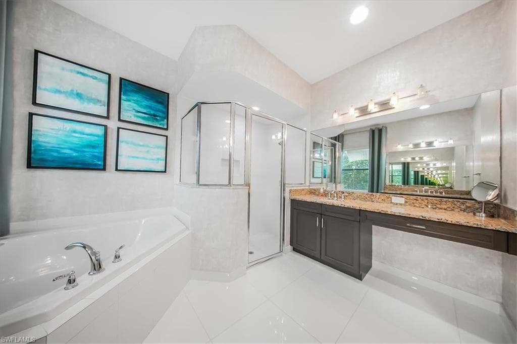 4036 Nova Ln, Naples, FL 34119-23