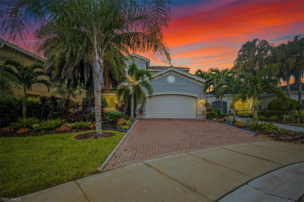 4036 Nova Ln, Naples, FL 34119-1