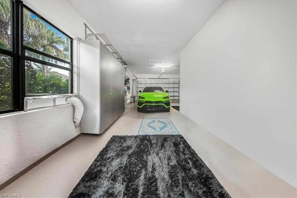 4036 Nova Ln, Naples, FL 34119-40