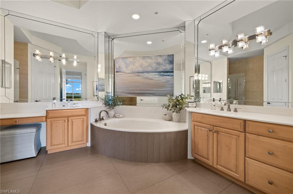 1560 Star Point Ln 3-301, Naples, FL 34112-23