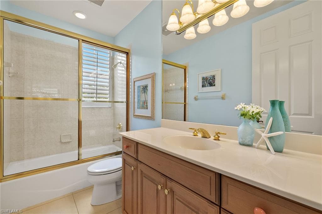 1560 Star Point Ln 3-301, Naples, FL 34112-25