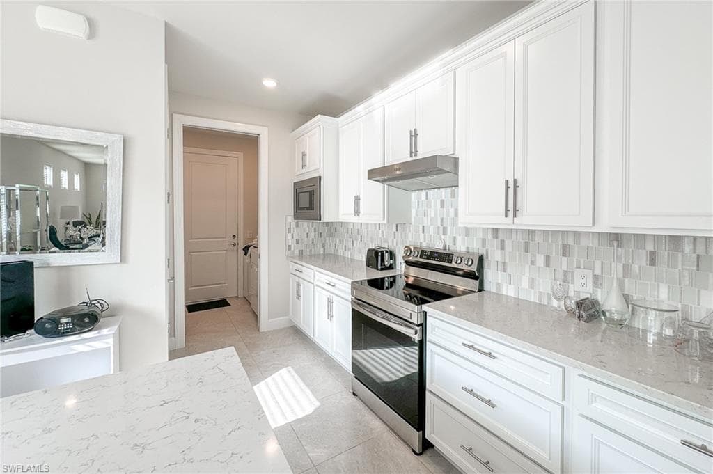 2244 Yellowfin Cir, Naples, FL 34114-12