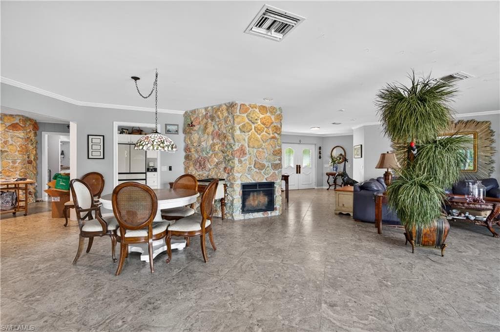 931 Scott Dr, Marco Island, FL 34145-10