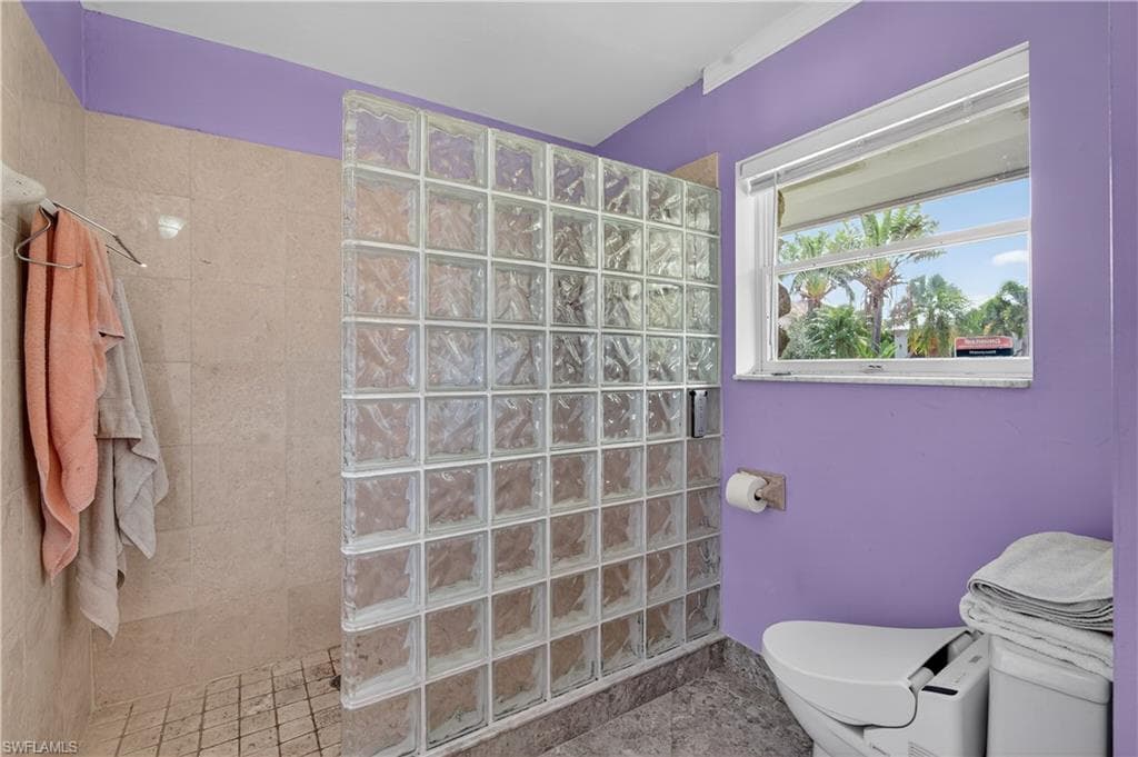 931 Scott Dr, Marco Island, FL 34145-23