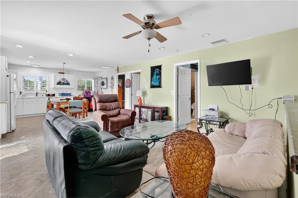931 Scott Dr, Marco Island, FL 34145-27