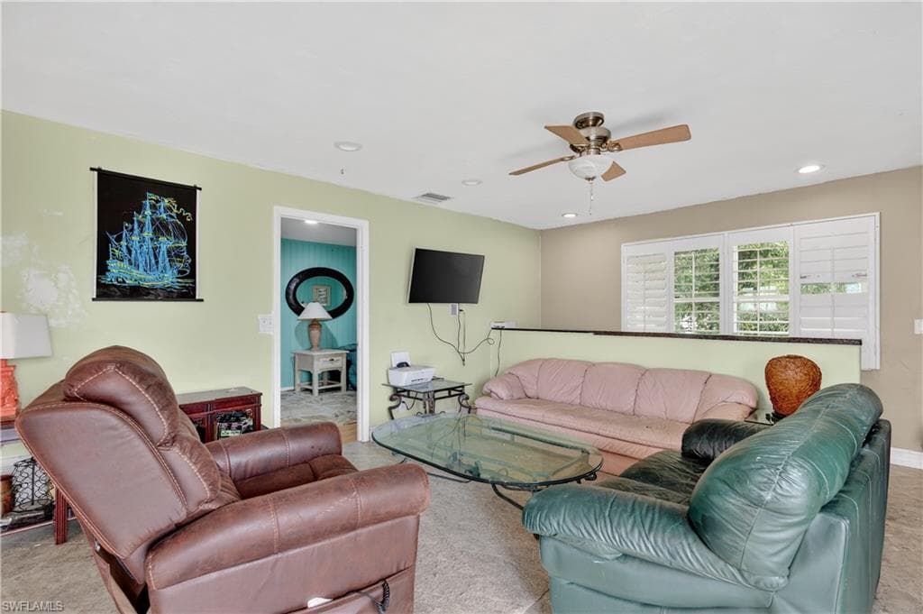 931 Scott Dr, Marco Island, FL 34145-28