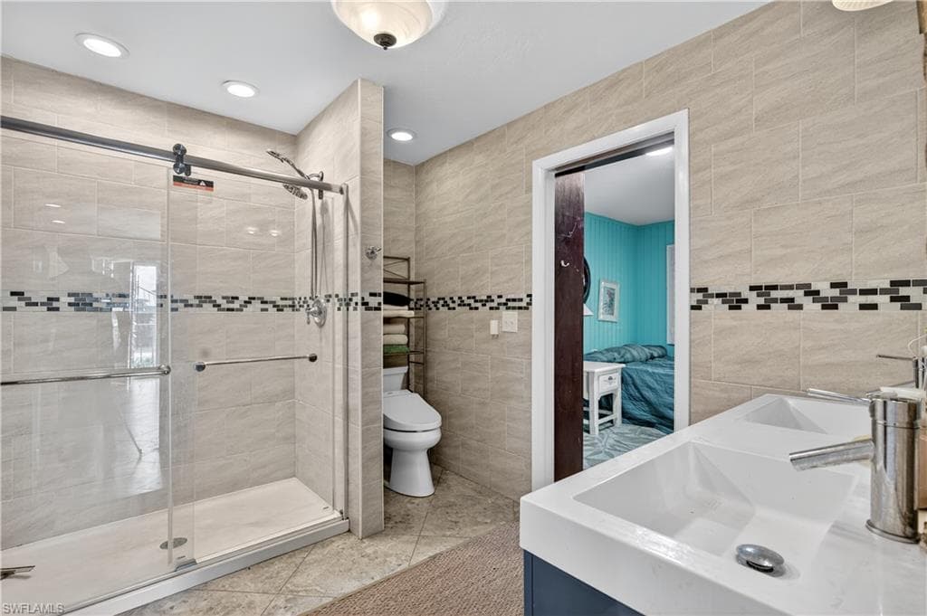 931 Scott Dr, Marco Island, FL 34145-30