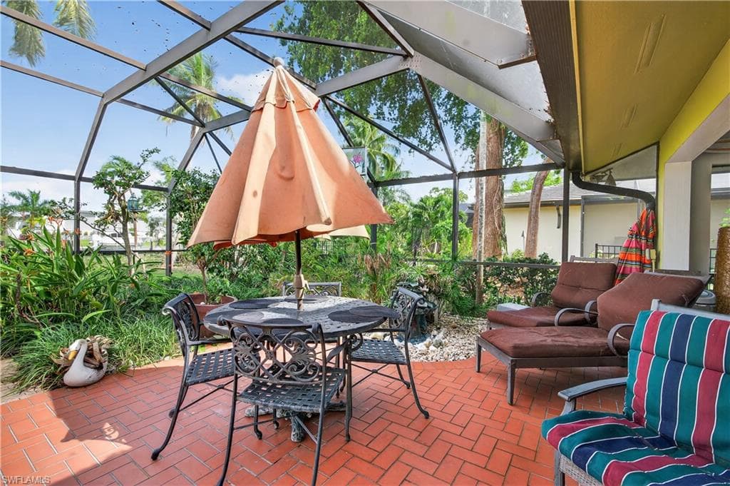 931 Scott Dr, Marco Island, FL 34145-35