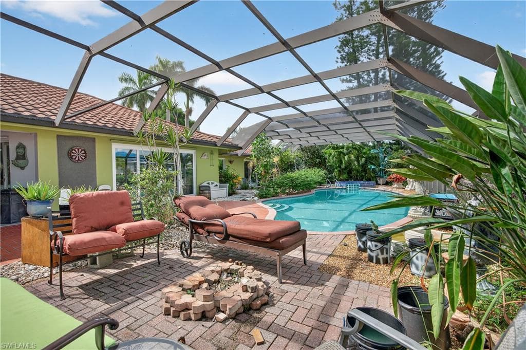 931 Scott Dr, Marco Island, FL 34145-39