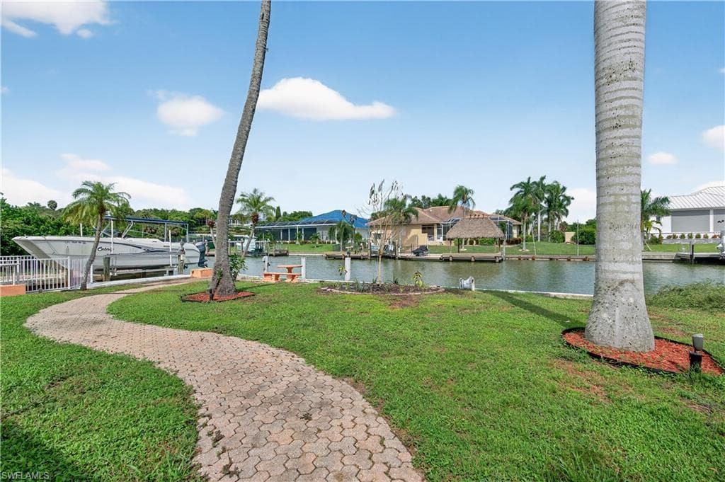 931 Scott Dr, Marco Island, FL 34145-40