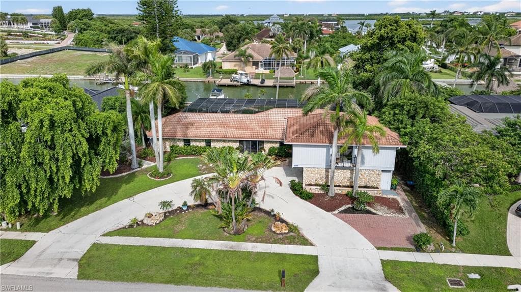 931 Scott Dr, Marco Island, FL 34145-49