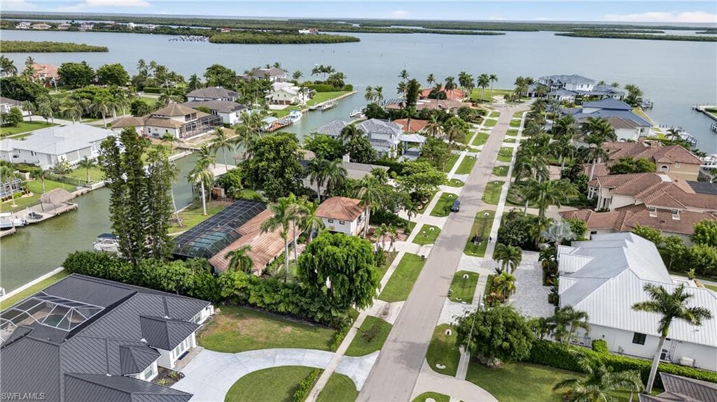 931 Scott Dr, Marco Island, FL 34145-50