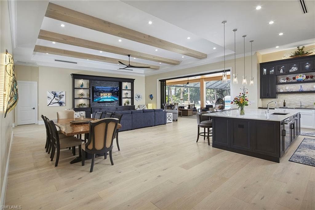 5301 Tamarind Ridge Dr, Naples, FL 34119-12