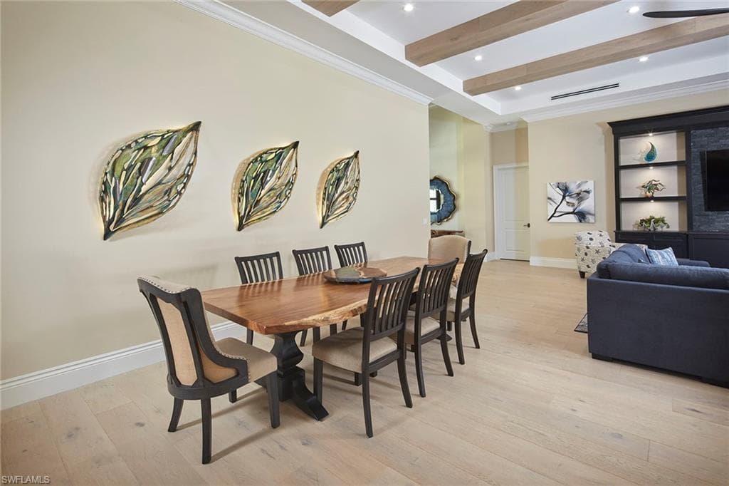 5301 Tamarind Ridge Dr, Naples, FL 34119-15