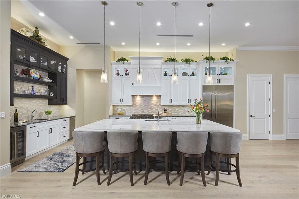 5301 Tamarind Ridge Dr, Naples, FL 34119-16