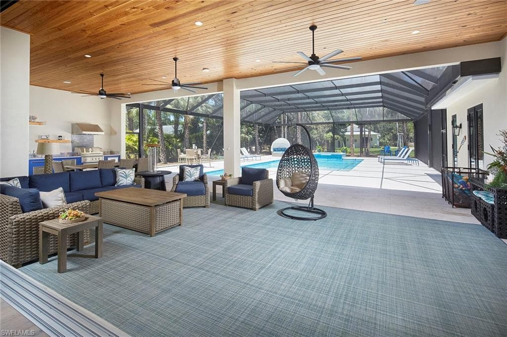 5301 Tamarind Ridge Dr, Naples, FL 34119-20