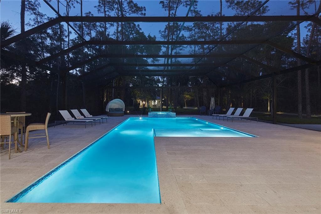 5301 Tamarind Ridge Dr, Naples, FL 34119-24