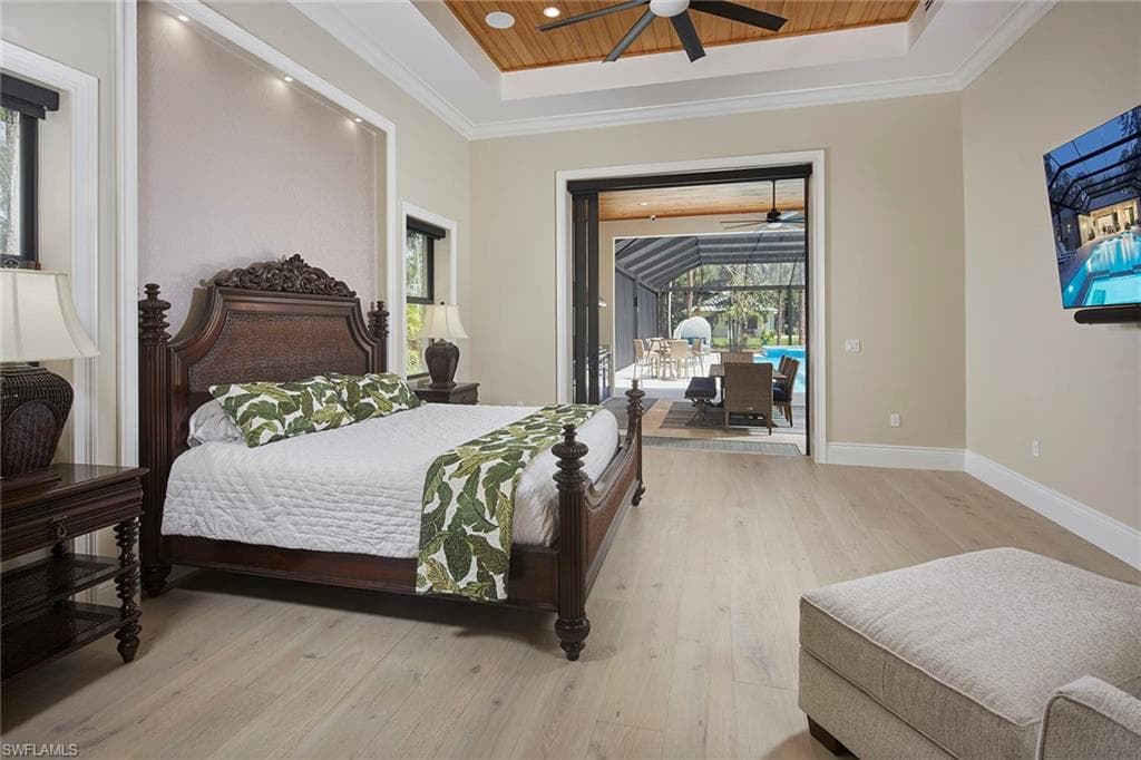 5301 Tamarind Ridge Dr, Naples, FL 34119-25