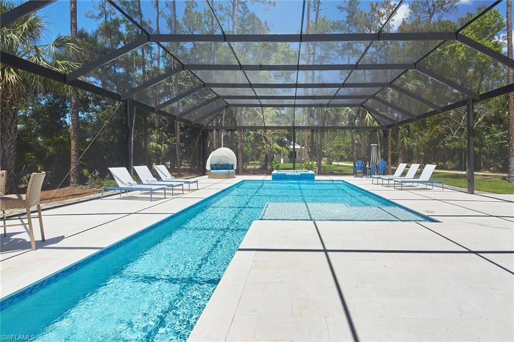 5301 Tamarind Ridge Dr, Naples, FL 34119-42