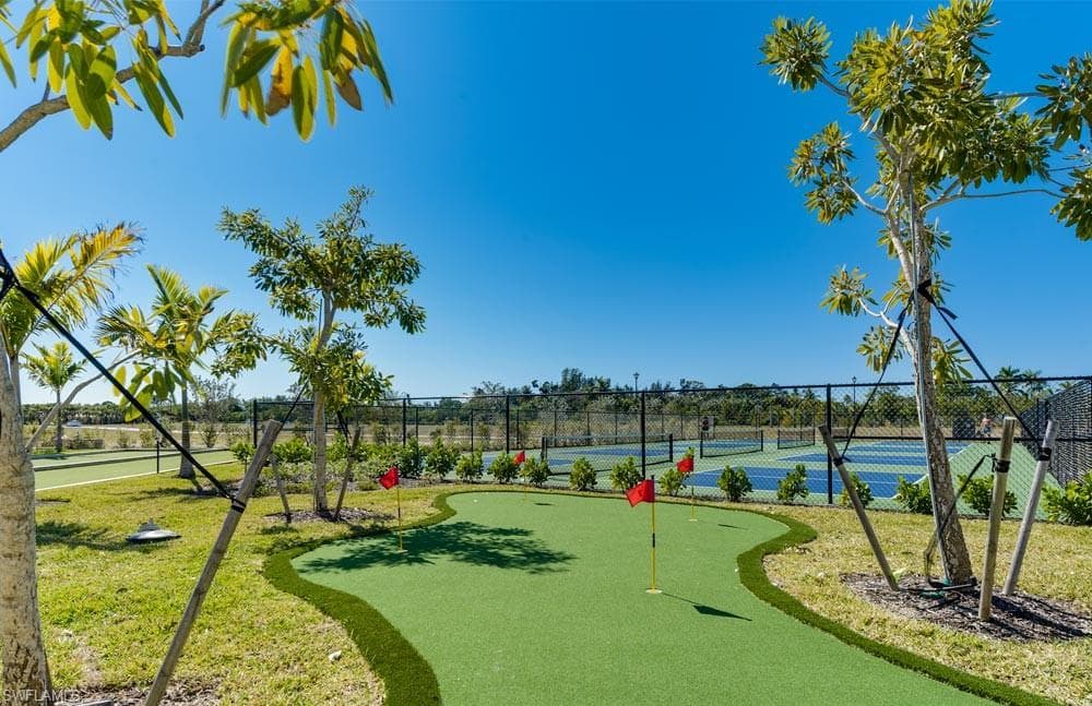 286 Indies Dr E 101,102,201,202, Naples, FL 34114-10