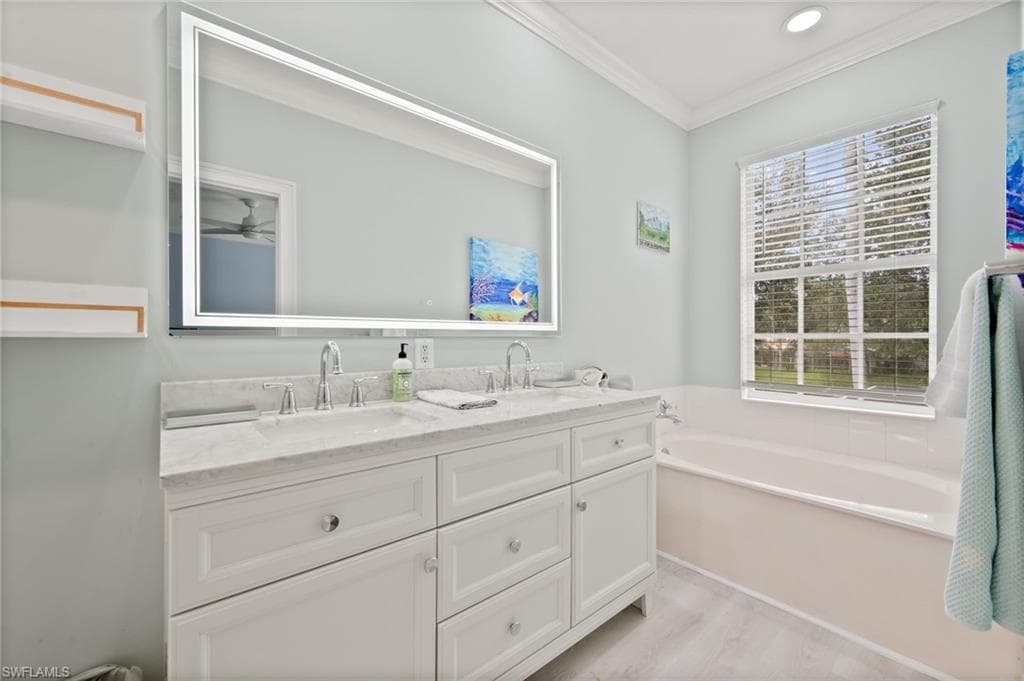 5453 Cove Cir 103, Naples, FL 34119-15