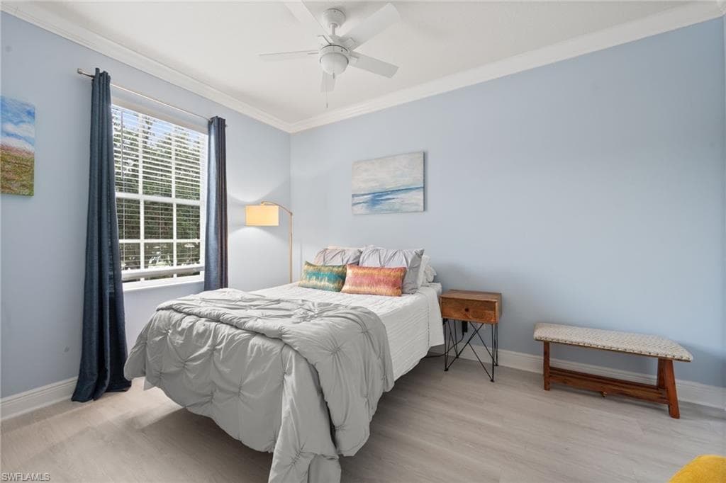 5453 Cove Cir 103, Naples, FL 34119-17