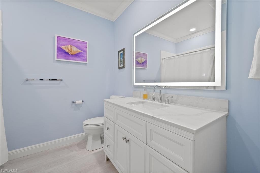 5453 Cove Cir 103, Naples, FL 34119-18