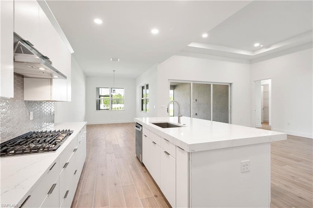 9037 Wisteria Way, Naples, FL 34114-4