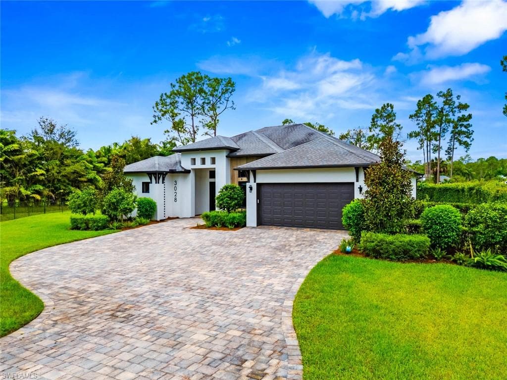 3028 Woodstock Ave, Naples, FL 34120-25