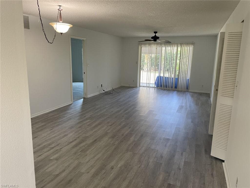 221 Cypress Way E 103, Naples, FL 34110-3