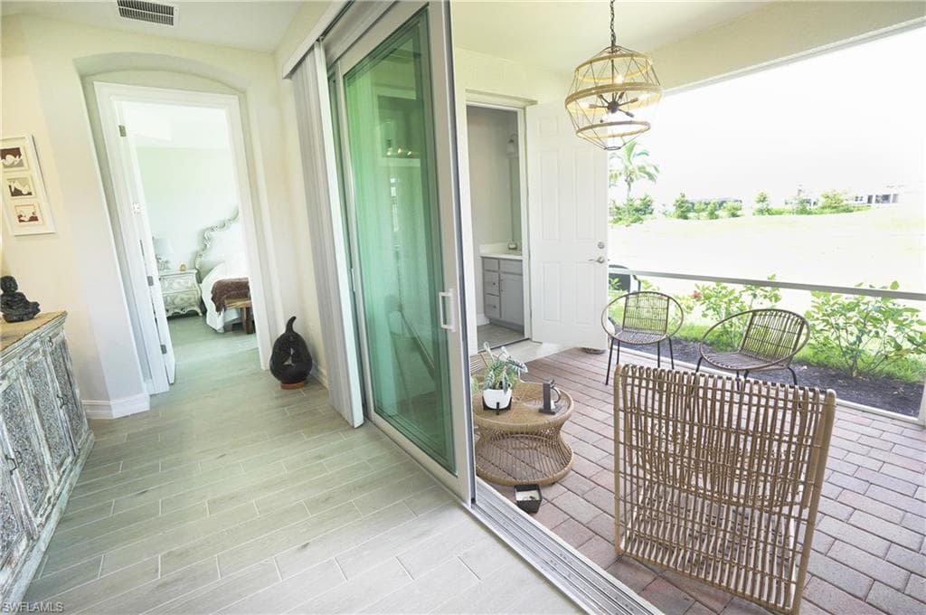 18698 Royal Hammock Blvd, Naples, FL 34114-30