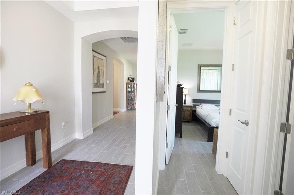 18698 Royal Hammock Blvd, Naples, FL 34114-6