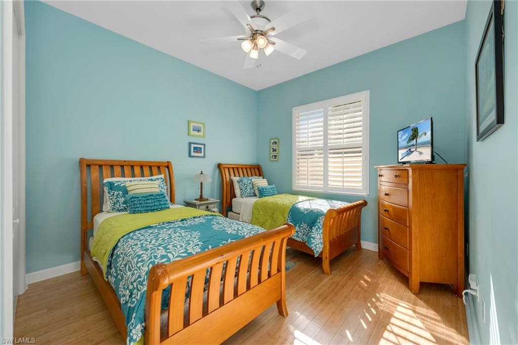 794 97th Ave N, Naples, FL 34108-13