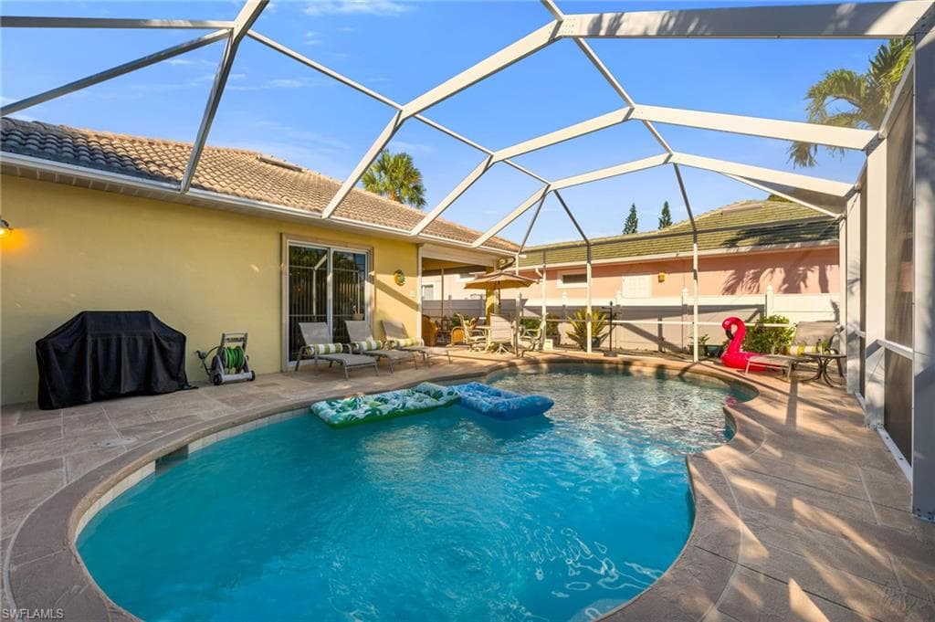 794 97th Ave N, Naples, FL 34108-20