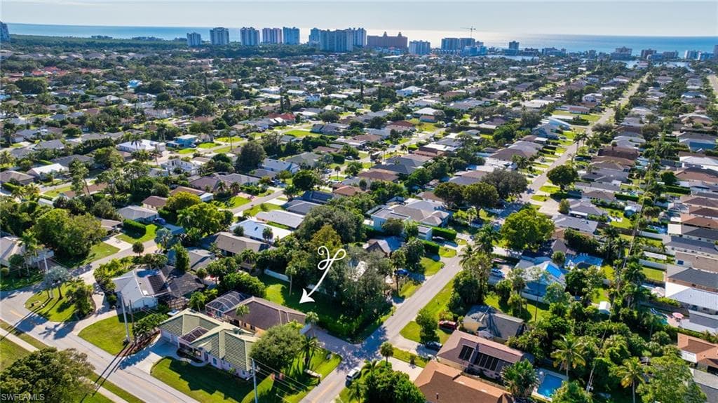 794 97th Ave N, Naples, FL 34108-2