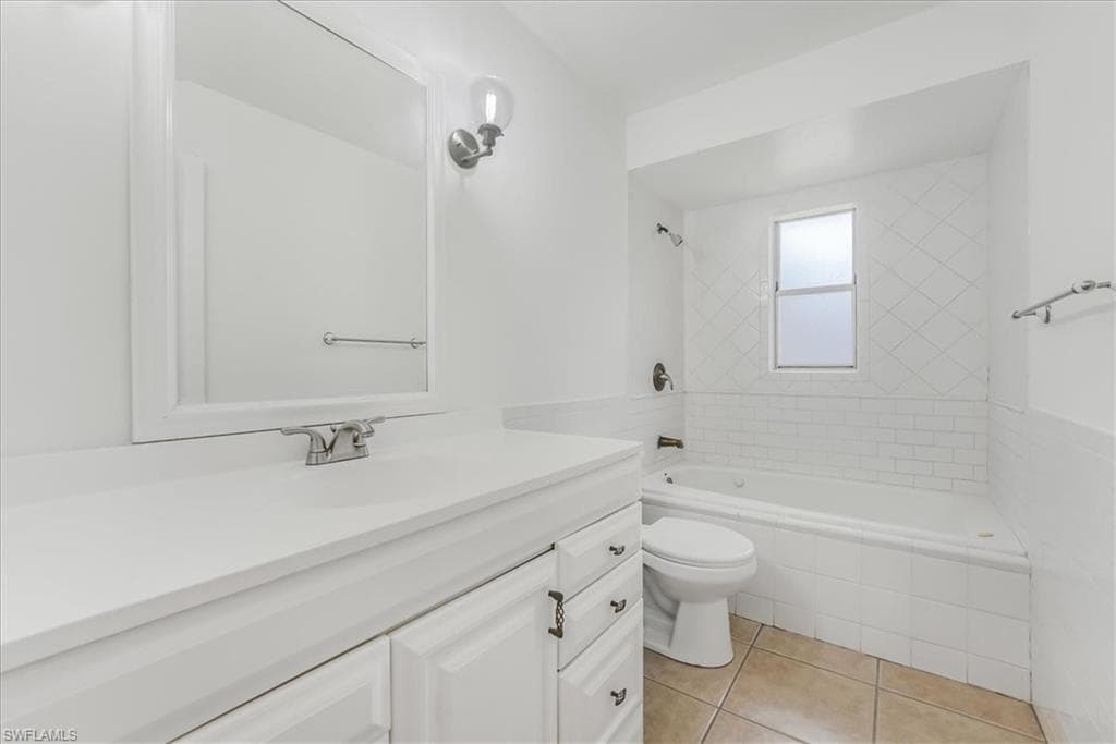 1860 51st St SW, Naples, FL 34116-23