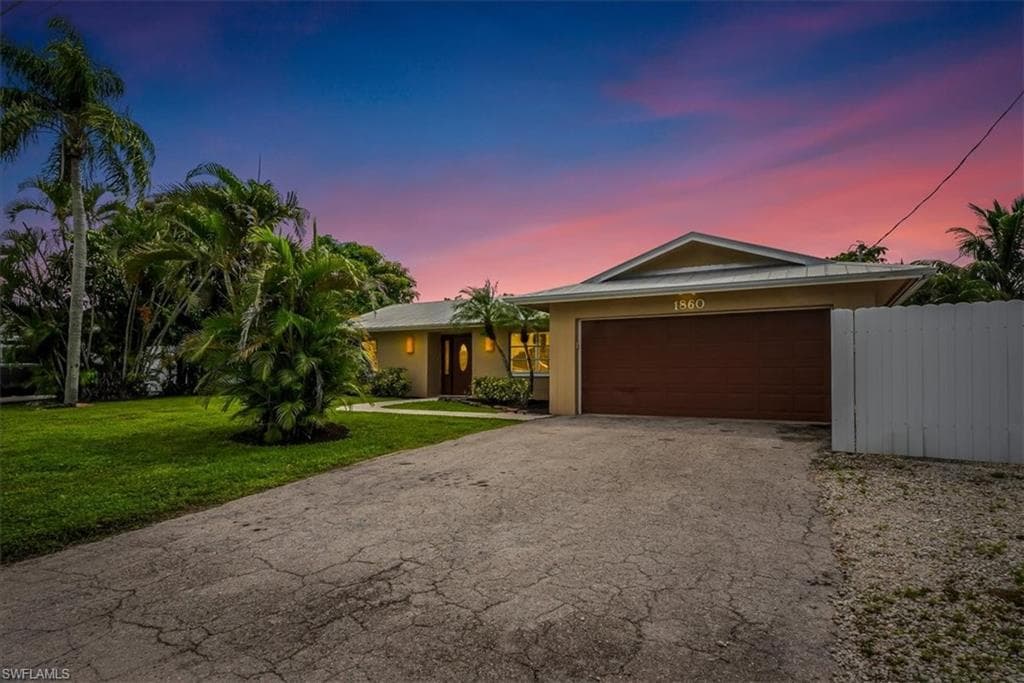 1860 51st St SW, Naples, FL 34116-41
