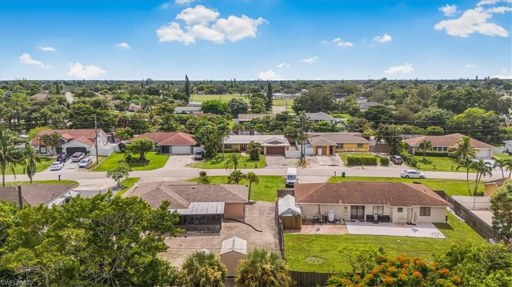 1860 51st St SW, Naples, FL 34116-47