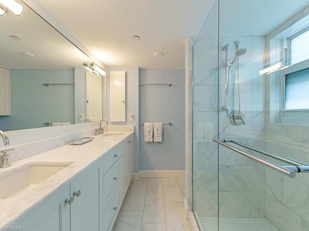 5501 Heron Point Dr 504, Naples, FL 34108-10